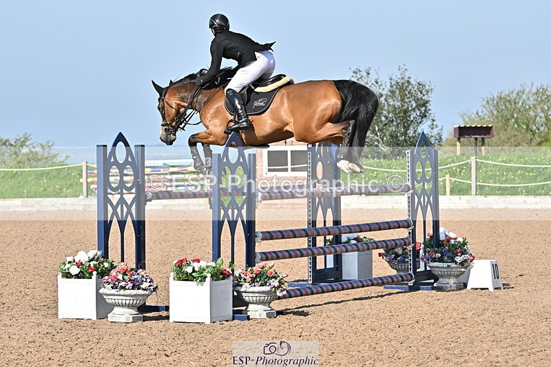 240509A-091406-00490 - Cls 8 Foxhunter