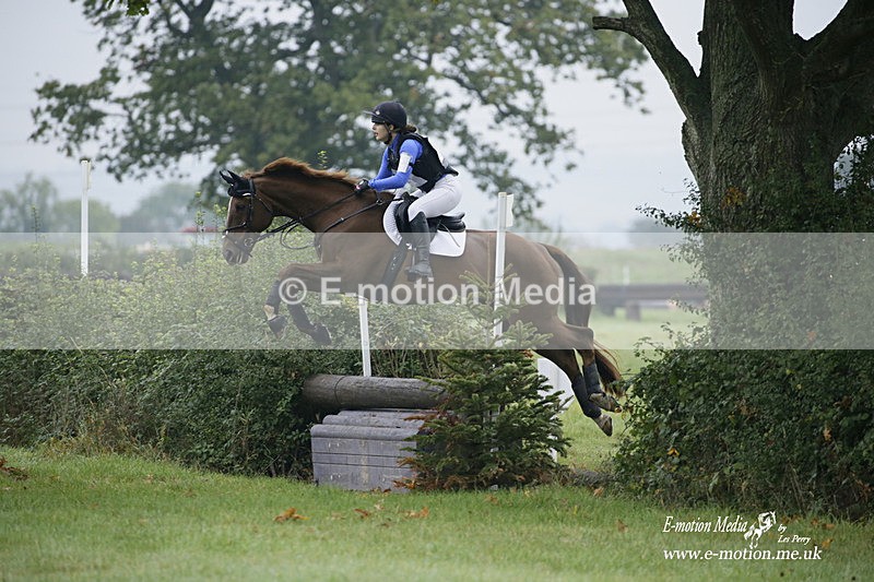 WWHT 171021 0174 - Novice Restricted (0.80m)  17/10/21