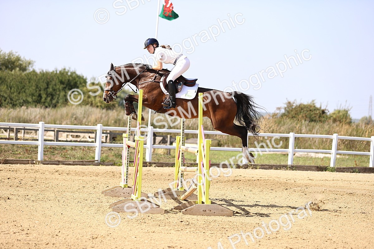 SBM_006868 - Class 13 - Senior Newcomers - 1.10m