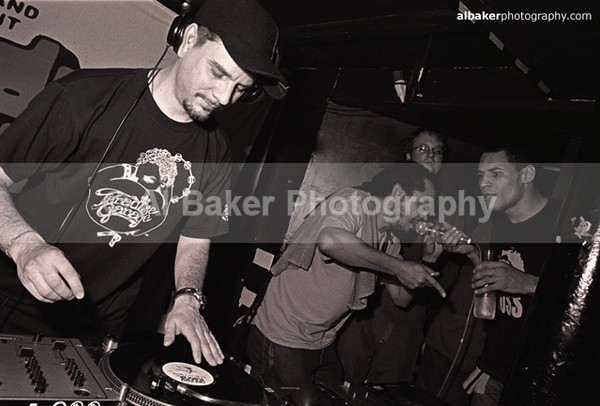 32 monk-one  kwasi - Friends-&-Family @ the-roadhouse 07.02.04