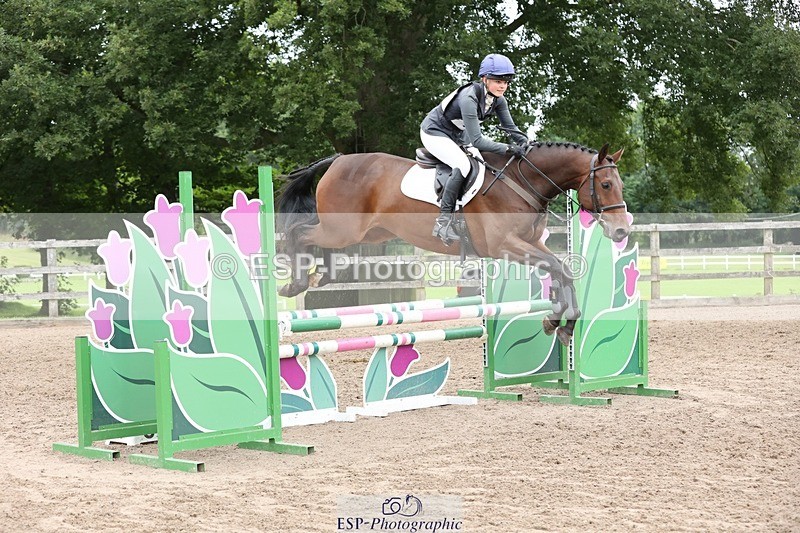 240803-114449-02459 - 077-Georgie_Selley-VICARSTOWN_VICTOR