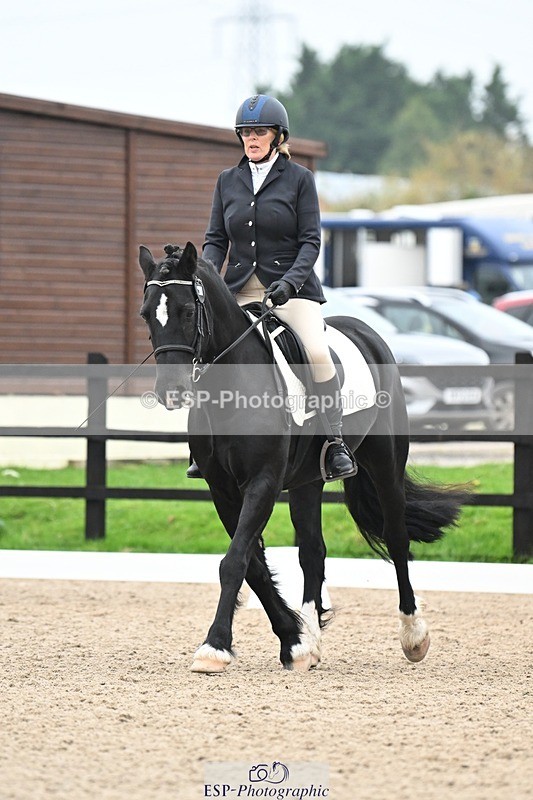 241103-094859-00212 - Intro 3 - 9.40 to 10.40