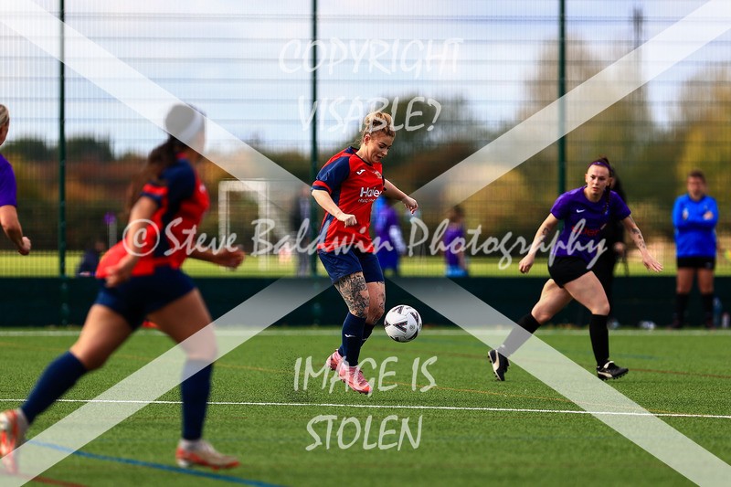 1DX30724 - 2025-10-05 FC Abbey Meads Ladies V Purton  Kingsdown FC Ladies