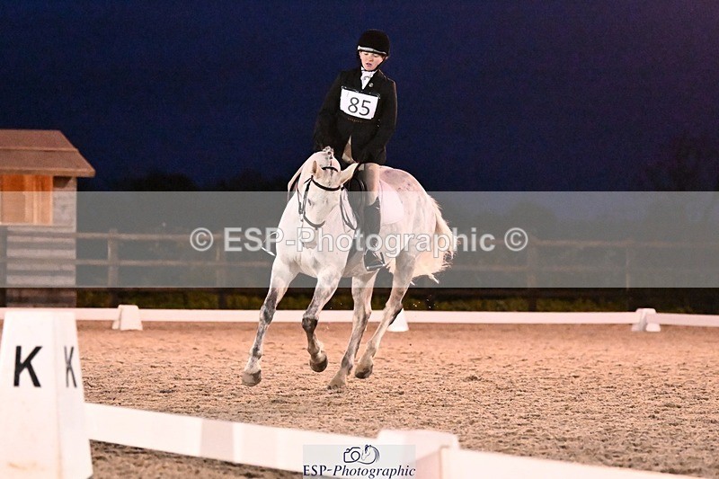 231105-171747-04650 - Cls 5 Novice 27 17.00 to End