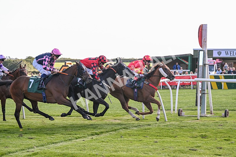 050825-Race 5-Inspiring Speeches-6123 - Race 5