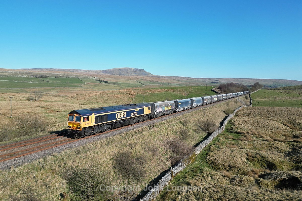 JL - 2.4.25 66706 6E77 Arcow - Hunslet, Selside Far Moor - Latest shots