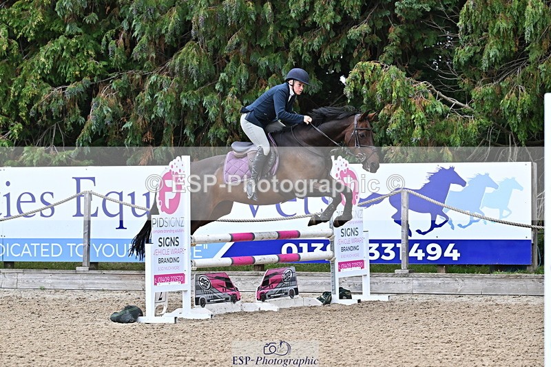 250830A-124417-06064 - Cls 22 95cm Amateur Quali