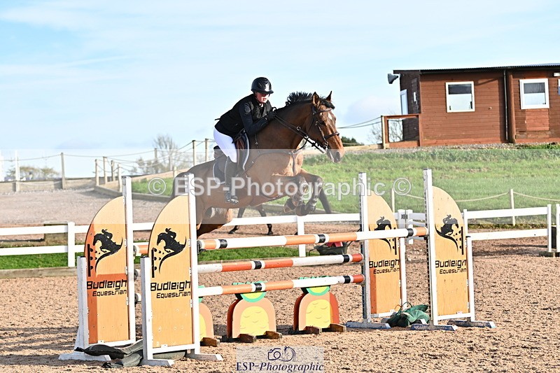 241113A-140956-00812 - Cls 05A&B Snr Fox & 1.20m Open