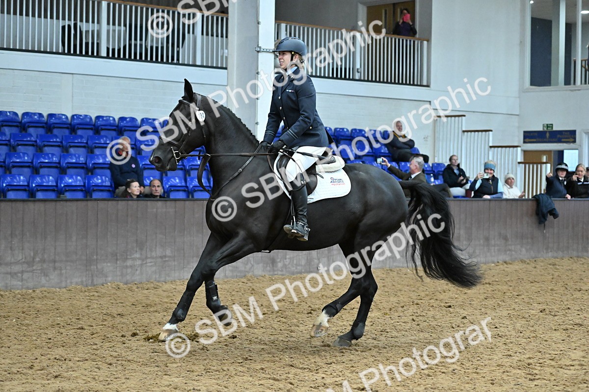 SBM_004204 - Class 60 - 1m Combined Training Showjumping