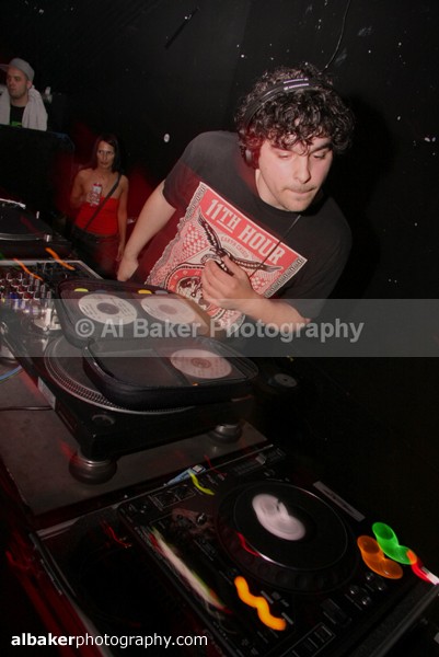 lenzman - Heavy Hitterz: (A - L)