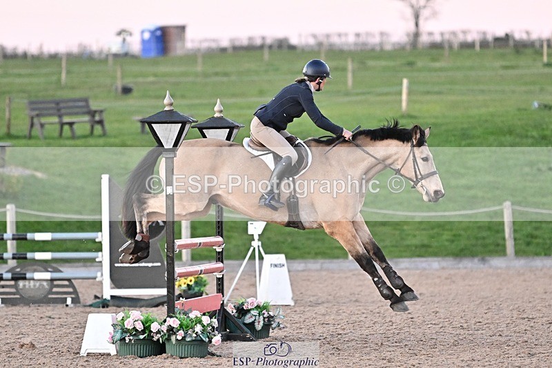 250401-194353-01114 - 100cm Cl;asses