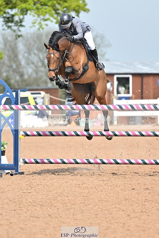 240512A-103637-17316 - Cls 48 National 1.30m Open