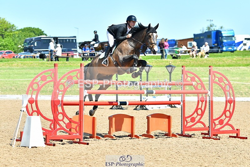 230527A-121047-04382 - Cls 15 Foxhunter