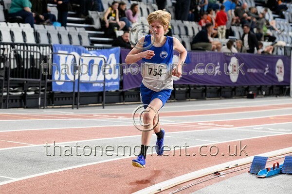 Age26SUN-910488 - Track Male Set Two