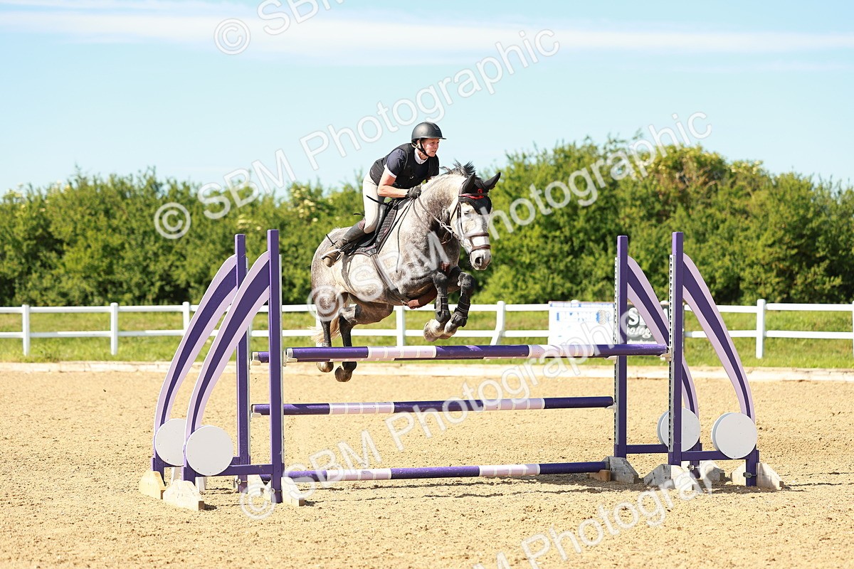 SBM_002849 - Class 4 - Senior Newcomers - 1.10m