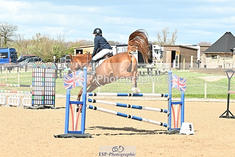 250416-145807-01548 - Cls 6 Foxhunter and 1.20m