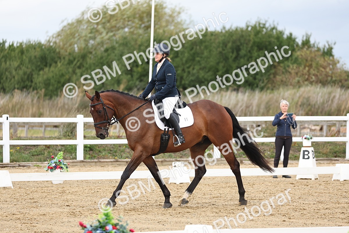 SBM_002590 - Class 7 - Novice 2 Warm Up