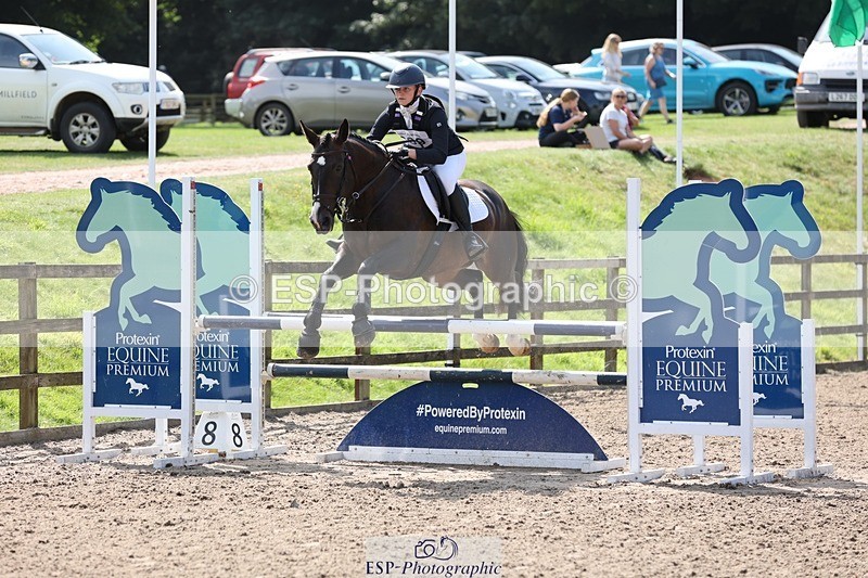 240803-153127-08925 - 269-Lauren_Dawson-BLAKNEYS_DAISY