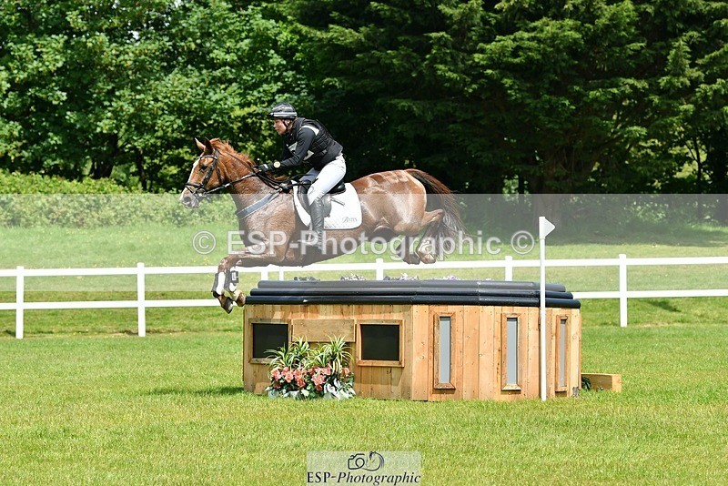 230528-131739-17173 - 409-HENTON_FIRST_LADY-Bundy_Philpott-XC