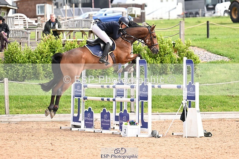 260507-101122-01420 - Cls 1 Snr Foxhunter