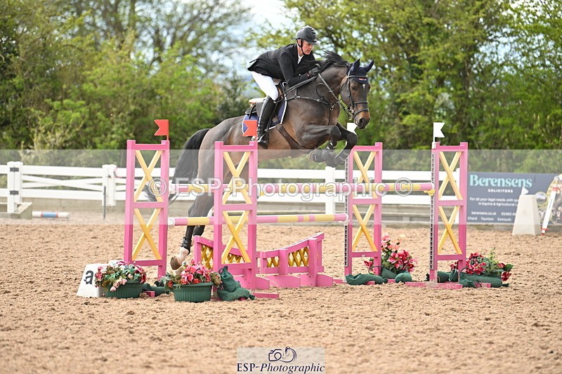 240419A-143625-08600 - Cls 18, 1 Star Silver Tour 1.20m