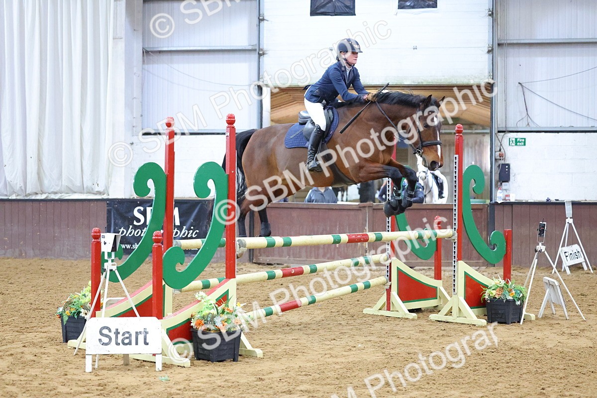 SBM_010074 - Class 21 - Nupafeed Supplements Senior Discovery/ 1m Open - First Round (1.00m)