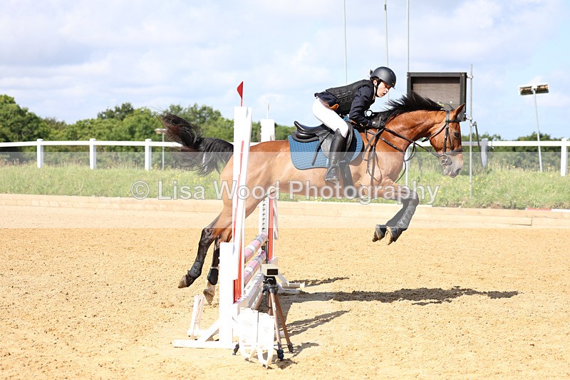 3E7A2733 - Class 2: 70cm Juniors and Seniors