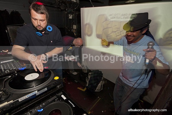 06 - Friends-&-Family @ the-roadhouse 02.05.15 (a)