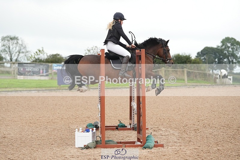 250920-093129-00486 - Cls 3 Pony Intro 70cm