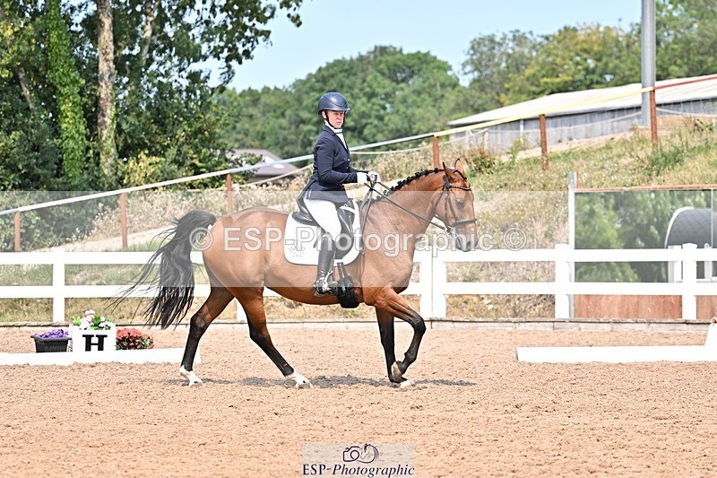 250816-140316-05251 - 151-Shona.MclauchlanLuca.Me.Go