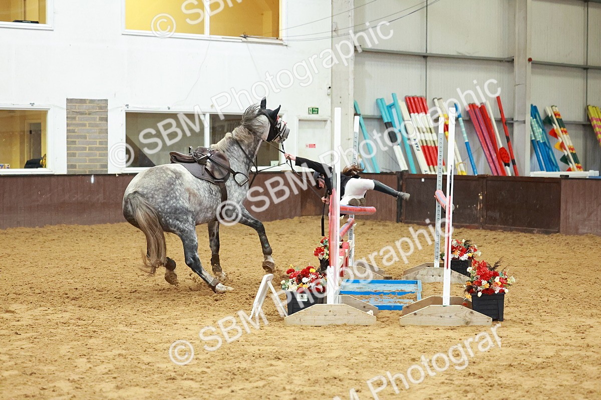 SBM_007334 - Class 19 - Senior Newcomers 1.10m