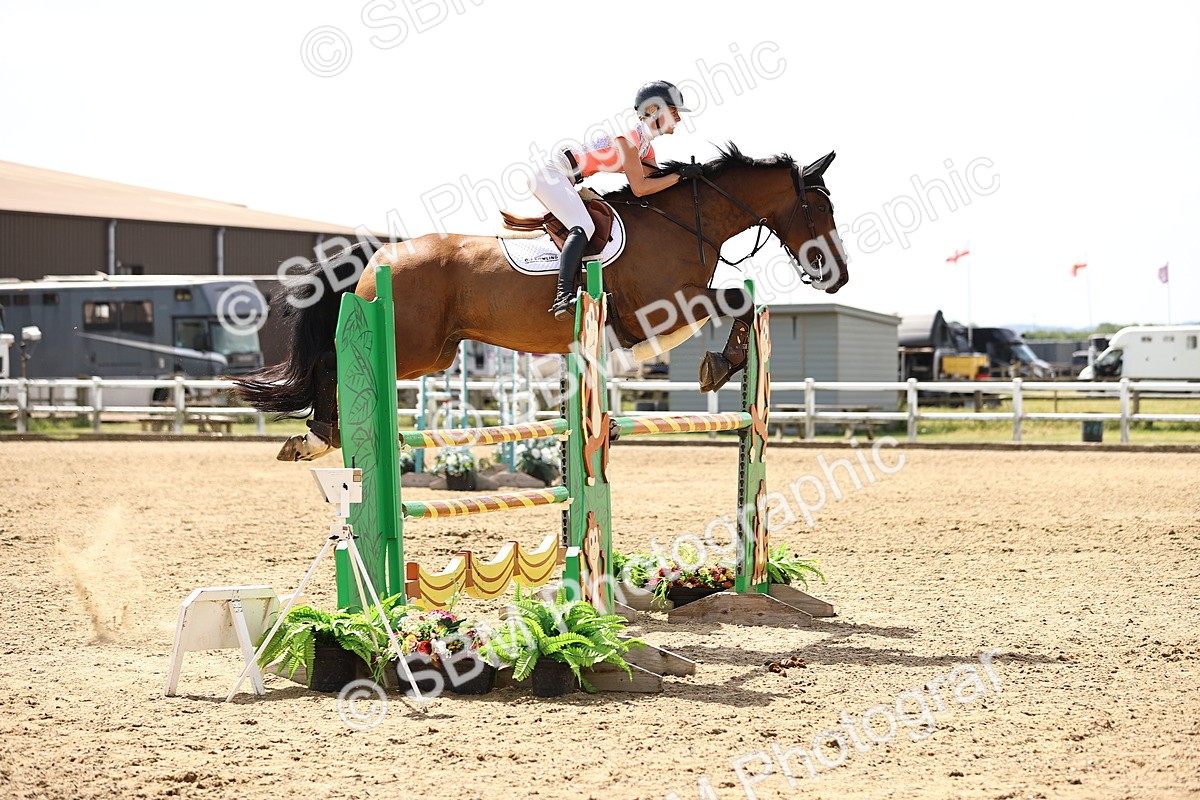 SBM_000659 - Class 15 - Redpost Equestian Senior Foxhunter - 1.20m