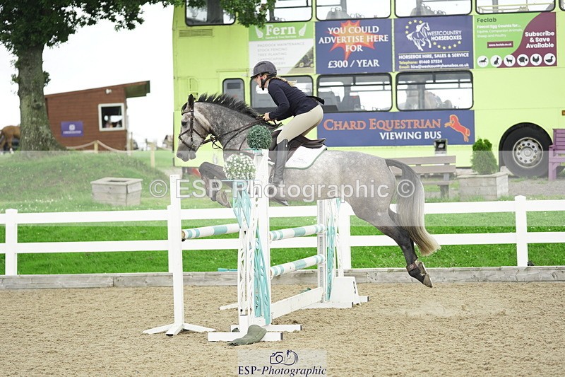 230728A-150142-02572 - Cls 11 1.05m Amateur Quali