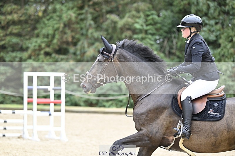 250830A-110813-05778 - Cls 21 British Novice and 90cm Open