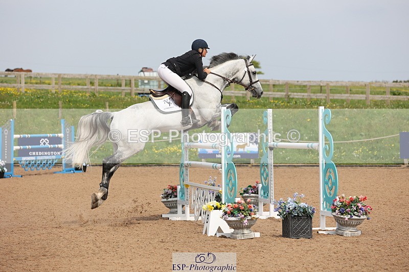 240511A-153003-14691 - Cls 36 National 1.30m Open