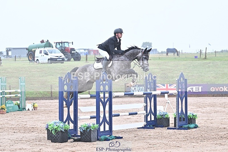 250731-101112-00314 - Cls 02 Snr Fox 1st Rnd