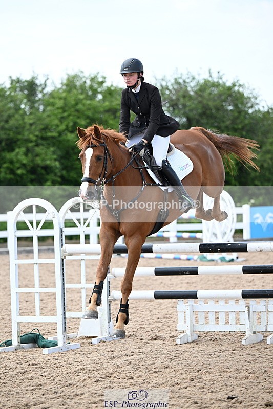 240605A-150840-00900 - Cls 4 Newcomers and 1.10m Open