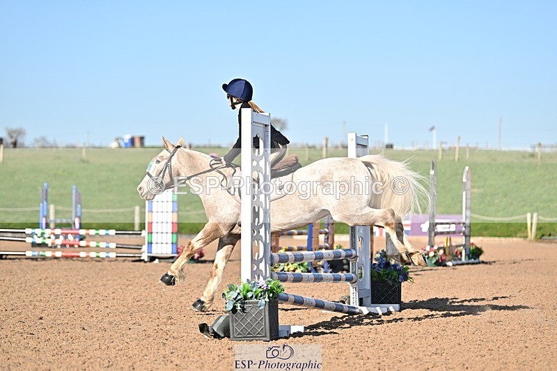 250401-171327-00316 - 70cm classes