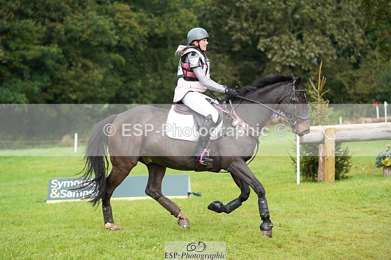 231021-095424-13399 - 603-KILBUNNY.BLUE.BIRD-Claire.Deuten-SC+XC