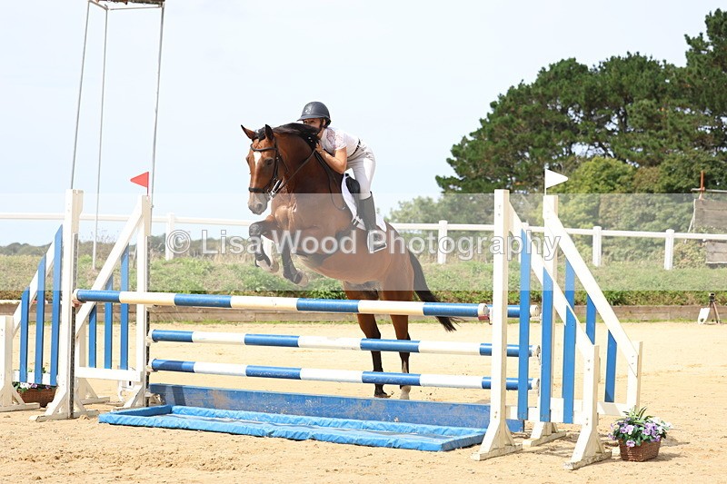 3E7A4054 - Class 7: Senior Newcomers/1.10m open