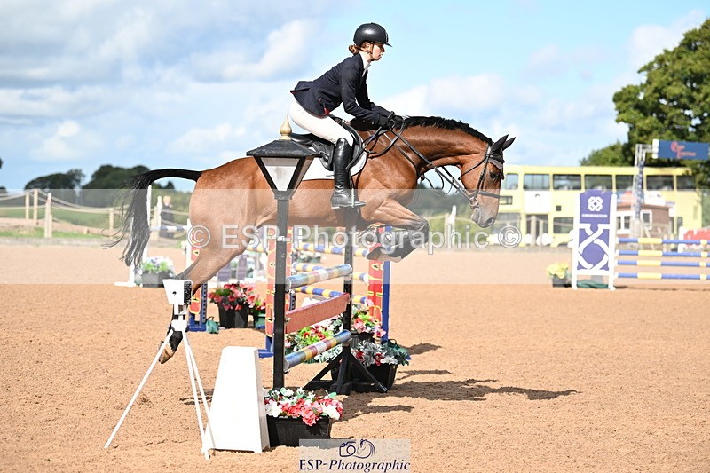 240912A-112415-00559 - Cls 2 Snr Newcomers