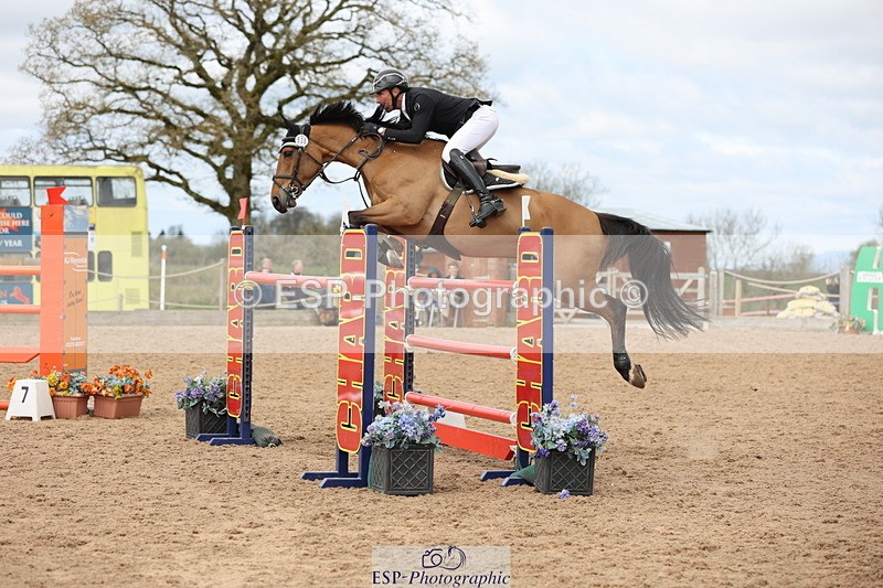 240419A-125559-07530 - Cls 6, 2 Star Medium Tour 1.35m