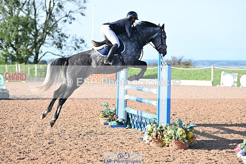 231015A-094357-07028 - Cls 28 Newcomers & 1.10m Open