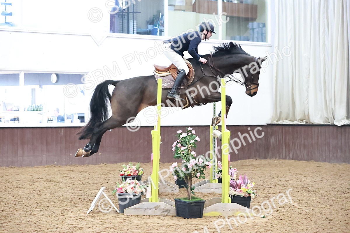 SBM_003033 - Class 11 - Senior Foxhunter 1.20m