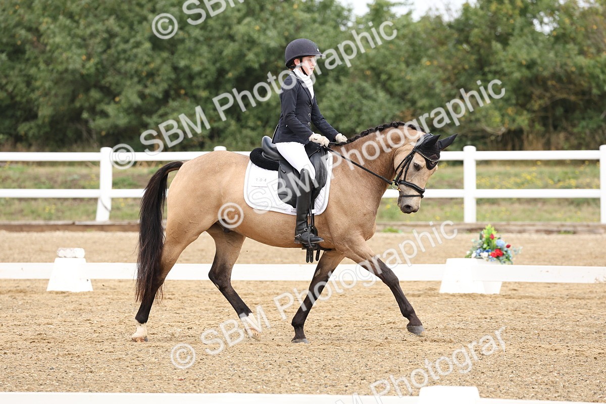 SBM_005787 - Class 6 - Novice 6 - 10.26-11.29