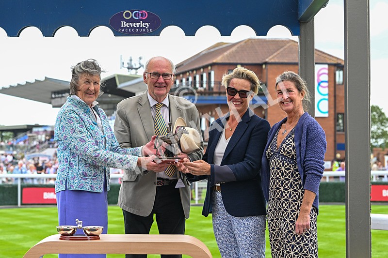 290725-Race 1-Poets Dawn - Star Start-9494 - Race 1