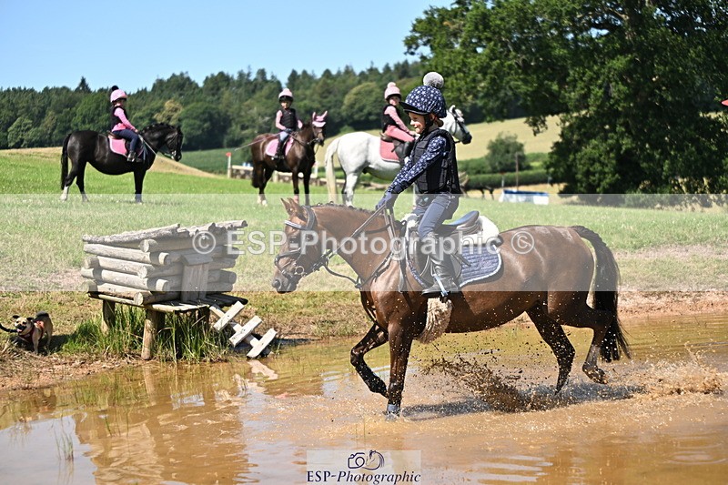 240729B-145910-02909 - Abbie's Group XC