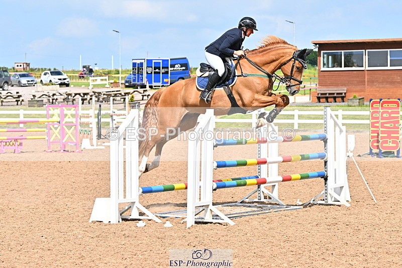 240605A-160504-01033 - Cls 5 Foxhunter and 1.20m Open