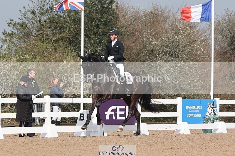 250404-112337-04950 - 093+097-Jennifer.Charleston+Gijs.Van.Vooren