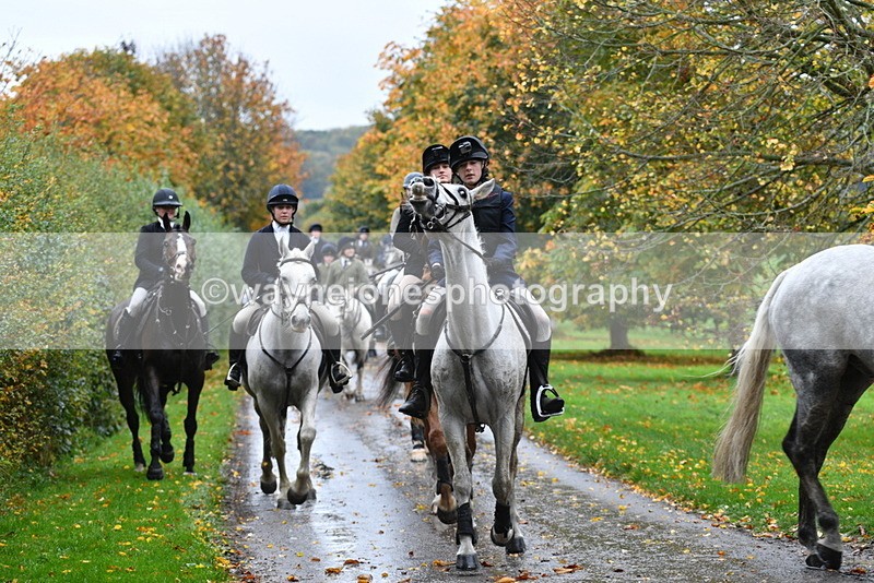 WJ5_6260 - B&B walk back for Hunt Tea !
